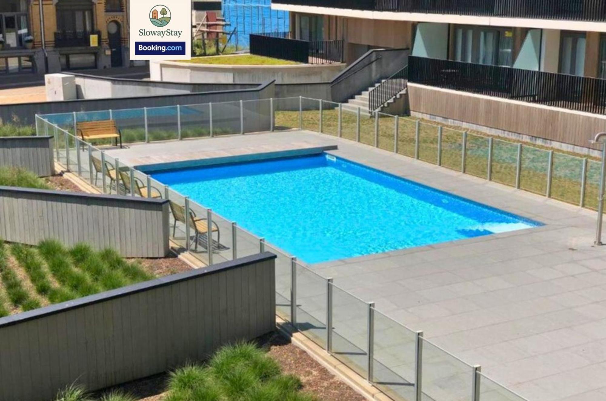 Apartment One Bedroom Flat With Sea Views & Pool By Slowaystay & Short Term Ostend