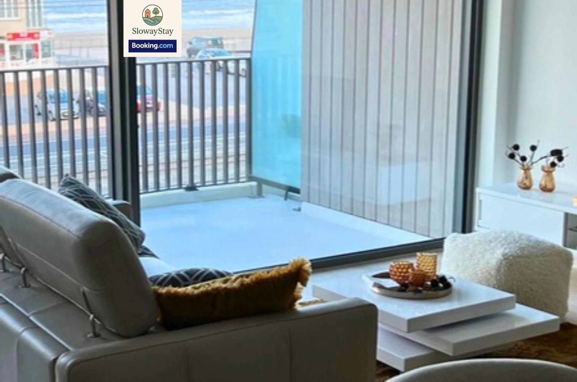 One Bedroom Flat With Sea Views & Pool By Slowaystay & Short Term Apartment Ostend